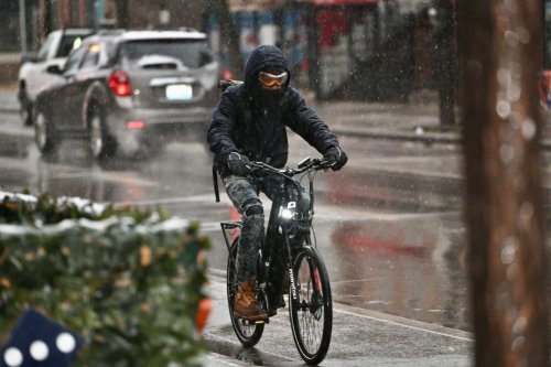 It’s Snowing In Chicago — But It’ll Turn Back Into Rain This Weekend