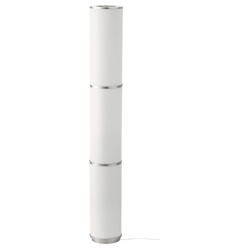 Elegante, de bajo consumo y con un diseño de lujo: así es la lámpara de pie de Ikea rebajada que queremos