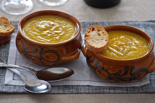Crema de calabacín y zanahoria al curry: receta reconfortante