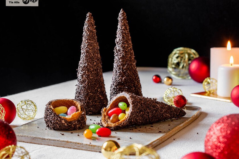 Árboles de Navidad rellenos de caramelos, una receta facilona y muy lucida que encanta a niños y mayores