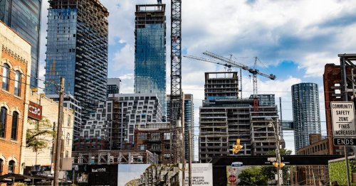 New condo prices in Toronto have dropped by double digits and developers are worried