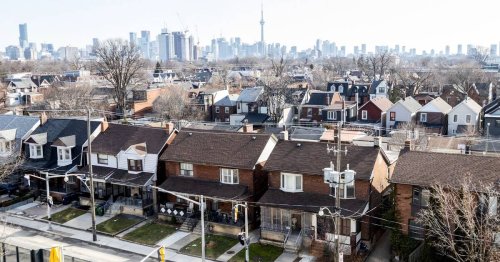 Here's how home prices in Toronto compare to Vancouver
