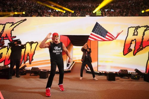 Here's Why Hulk Hogan Got Booed Out Of Wwe Raw On Netflix 