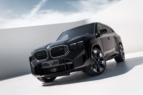 Is Black Sapphire Metallic the Best Color for the BMW XM?