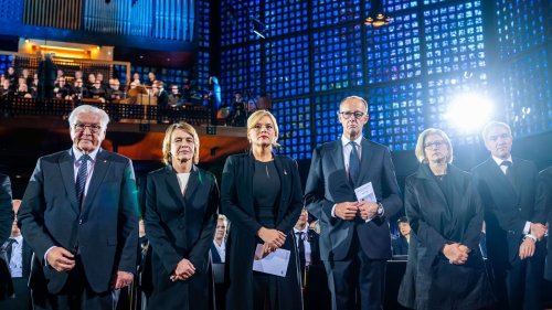 Weltkrieg-Gedenken beginnt mit Gottesdienst