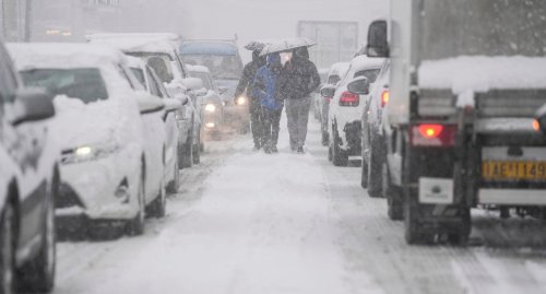 Schnee führt in weiten Teilen Griechenlands zu Verkehrschaos