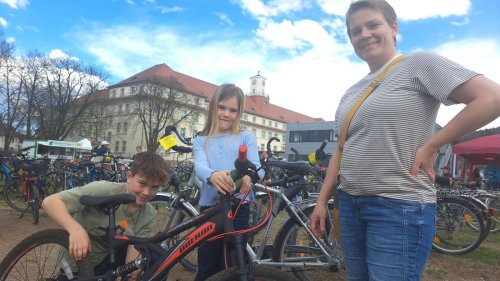 Ettlingen: So funktioniert der Fahrradmarkt auf dem Dickhäuterplatz