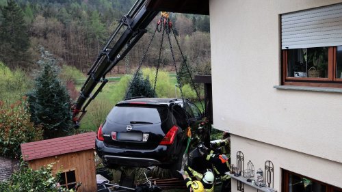 89-Jährige erfasst Kinder mit Auto – fünf Verletzte