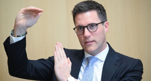 CDU-Chef Hagel sich für Grundschulempfehlung mit Test