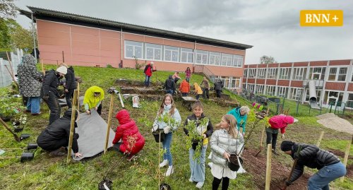 Carl-Benz-Schule in Marxzell-Pfaffenrot legt einen Garten an