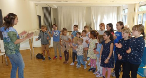 Baden-Baden: Wie ein neuer Kinderchor bald ein Musical aufführen will