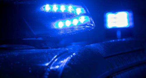 Fußgängerin in Pforzheim von Lieferfahrzeug erfasst und schwer verletzt