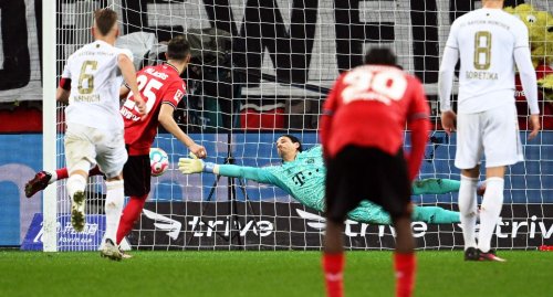 Pleite in Leverkusen: Bayern als Zweiter ins Gipfeltreffen
