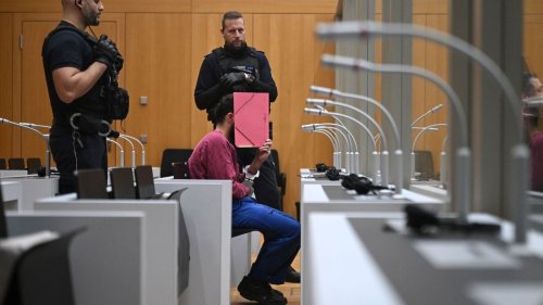Messerattacke in Mannheim: Angeklagter schildert Bluttat vor Gericht