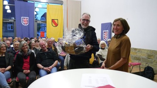 Filmvorführung lässt Weindorffest 2005 in Kürnbach wieder aufleben