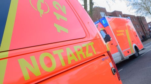 Mann verletzt sich die Hand schwer beim Motorradputzen