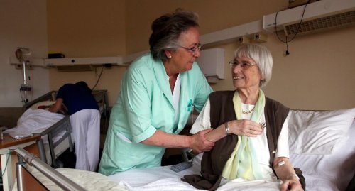 In Karlsruher ViDia-Kliniken kümmern sich Ehrenamtliche um Patienten