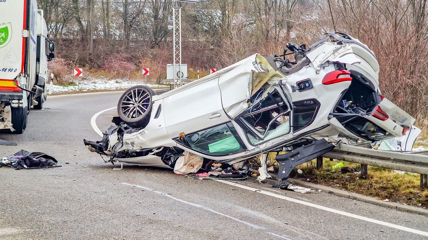 Schwerer Unfall auf der A6 bei Bad Rappenau: Ein Toter