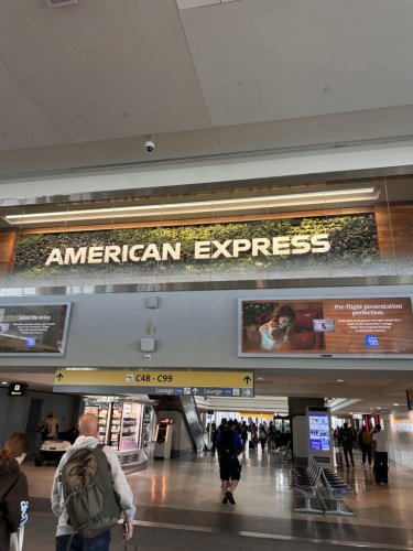 Review: American Express Centurion Lounge at Denver (DEN)