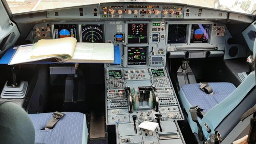 Inconscient, seul aux commandes : ce que Lufthansa n’avait pas dit