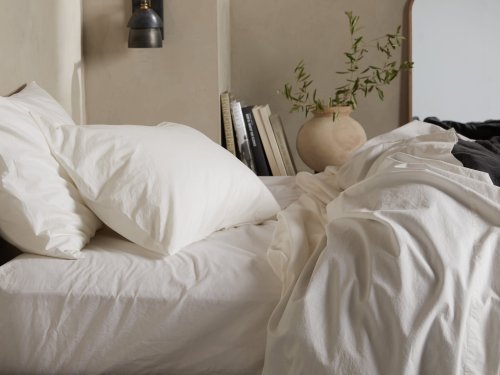 The Best Cooling Sheets For A Comfy (And Sweat Free) Night's Sleep - Bobby Berk