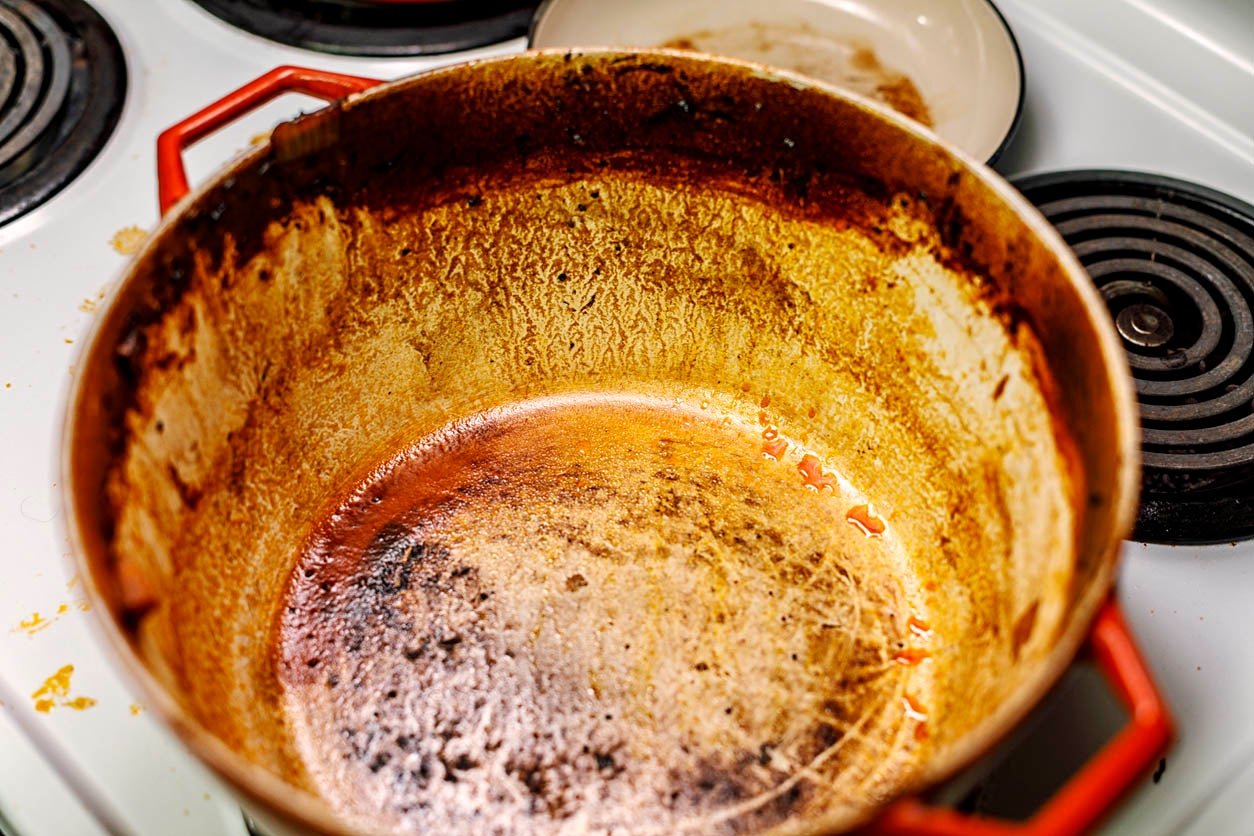 7 Easy Ways to Rescue a Scorched Pot
