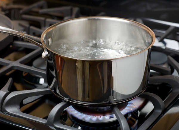 10 Times Boiling Water Can Help Around the House