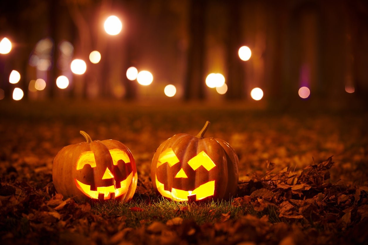 20 Cheap Halloween Decorations for $10 or Less
