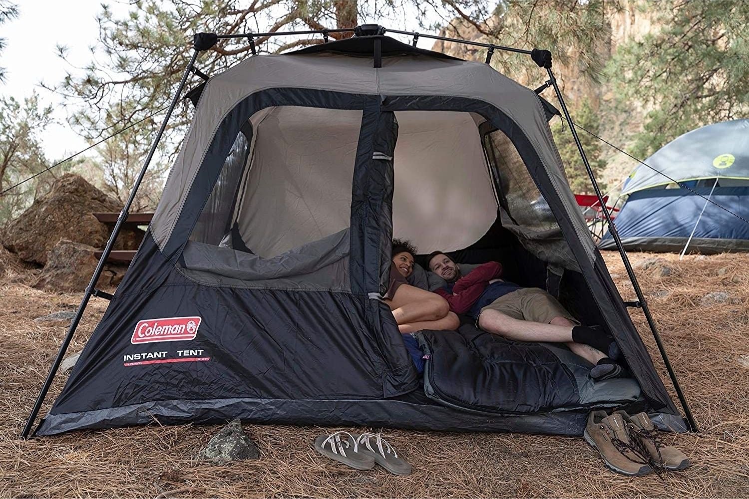 The 15 Best Gifts for Campers Who Love the Outdoors in Any Season