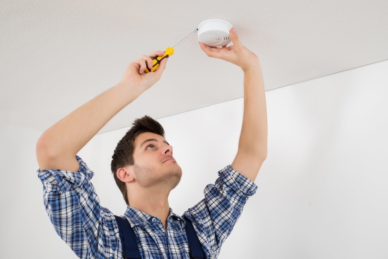 How To: Install a Smoke Detector