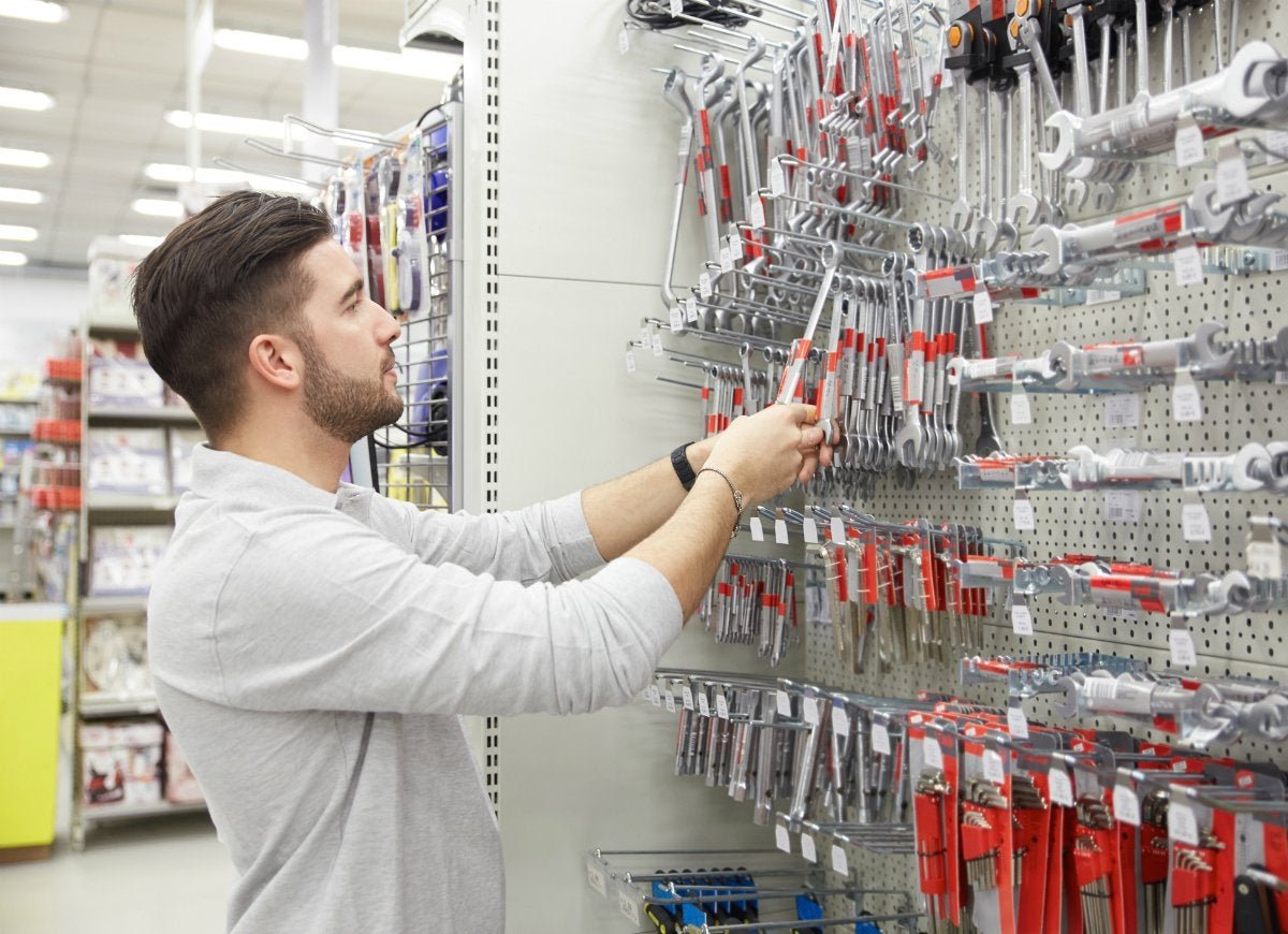 7 Tricks to Test a Tool’s Quality at the Hardware Store