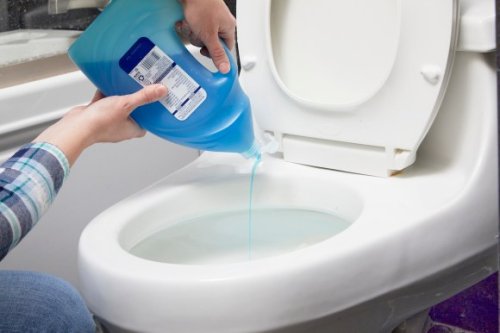 Quick Home Fixes Everyone Should Know How to Do