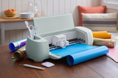12 Cool Things You Can Make for Your Home With a Cricut