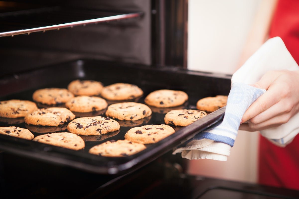 How To: Clean Cookie Sheets