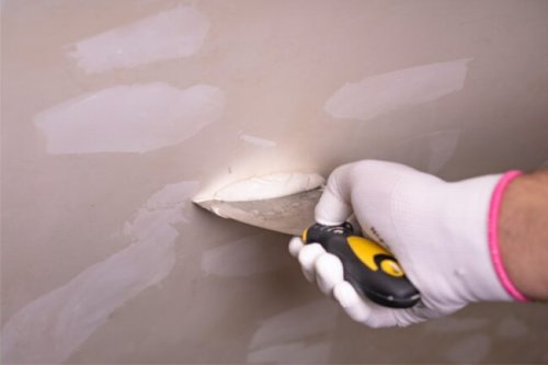 Solved! How Long Does Spackle Take to Dry?
