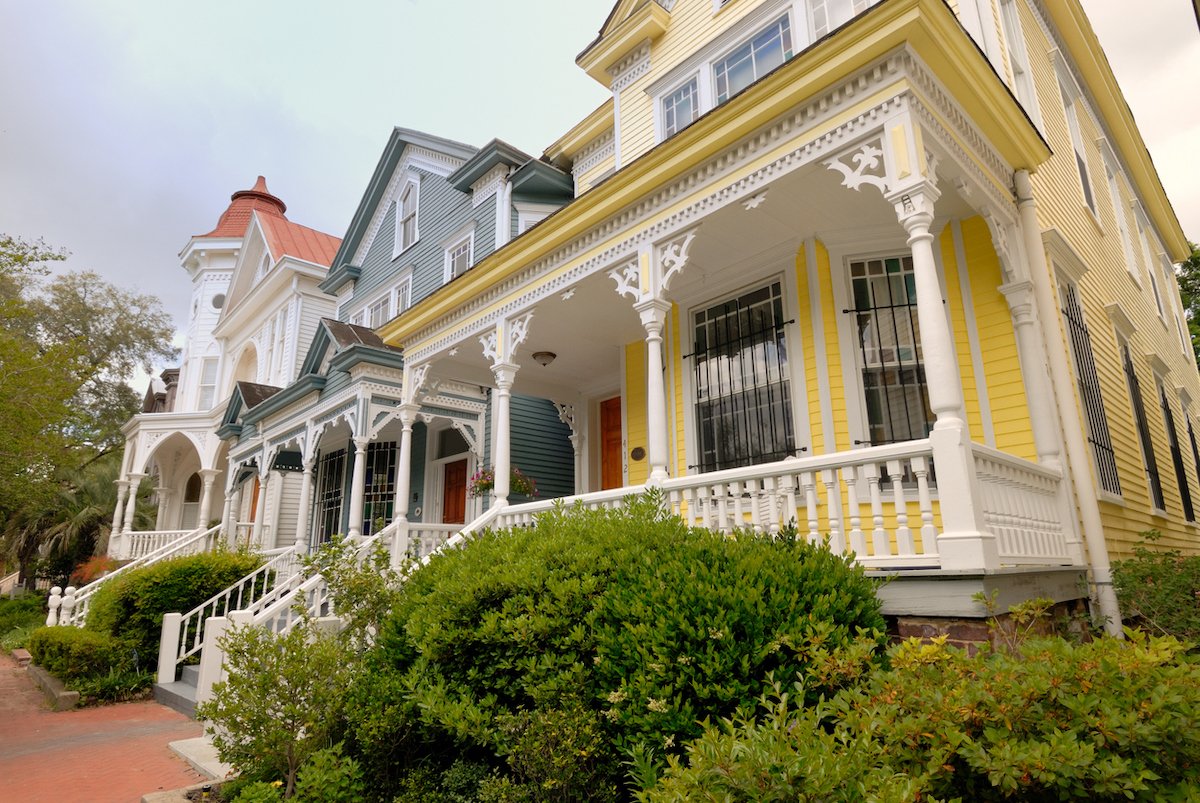 20 House Styles and Types All Homeowners (and Home Buyers) Should Know About