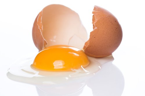 Here's why eggs are chipping more when you crack them
