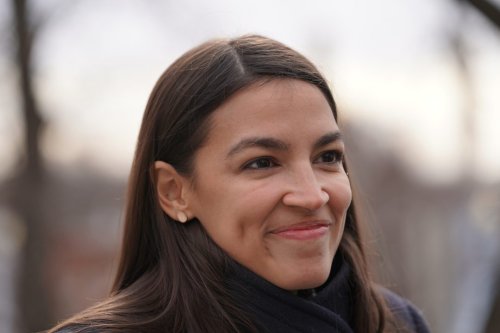 AOC trolls MAGA Congressman for refusing his own town hall — 11,000 folks come to see her instead (video)