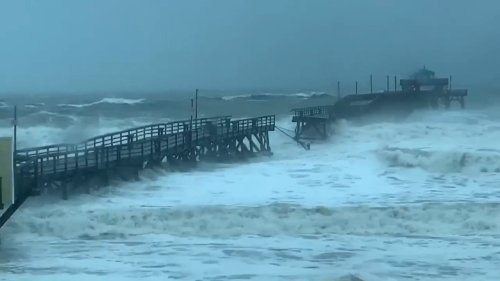Pier collapses in South Carolina from Hurricane Ian