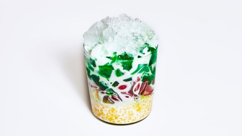 Chè Ba Màu Is a Refreshing Vietnamese Summer Dessert Made With Beans, Jelly, and Sweet Coconut Milk
