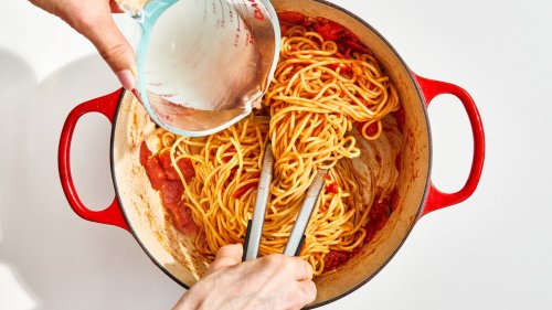 This Spaghetti Pomodoro Recipe Is a Pasta Master Class