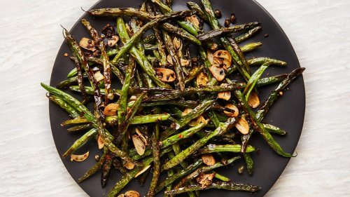 The Blistered, Garlicky Green Beans You’ll Want to Eat Like Fries