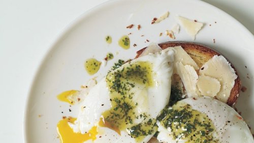 How the French Do Eggs Benedict