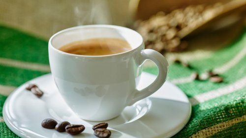 Wie wird Kaffee eigentlich entkoffeiniert?
