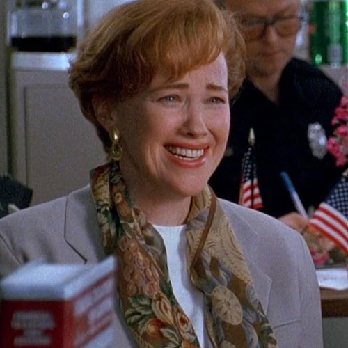 “Home Alone” Fans Stunned To Learn How Young Kevin’s Mom, Catherine O’Hara, Was In The Film