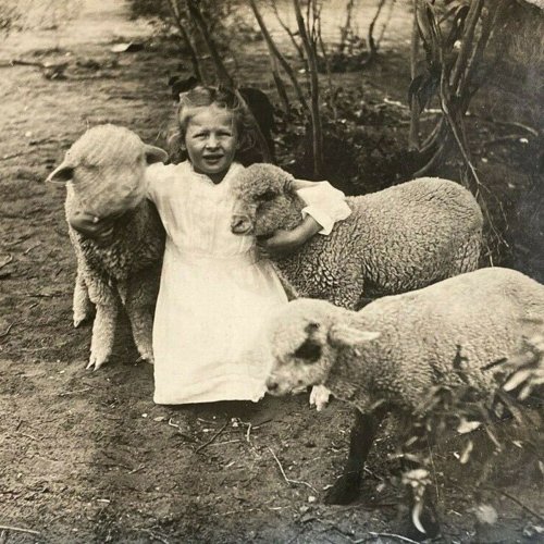 110 Rare Photos From 50-100 Years Ago That Show Just How Much The World Has Changed