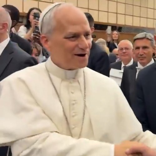 “Most Menacing Thing I’ve Seen A Pope Say”: The Pope’s One-Word Message To The United States Is Going Viral