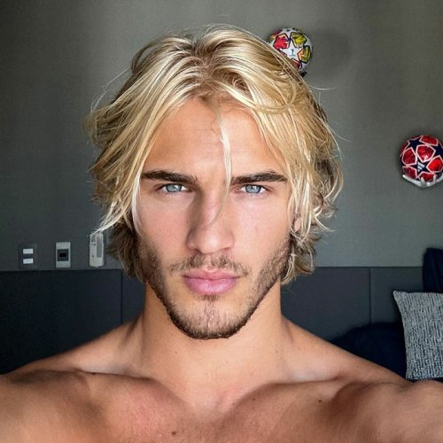 Man Who Physically Transformed Himself Shared Techniques He Used To Become More “Attractive”