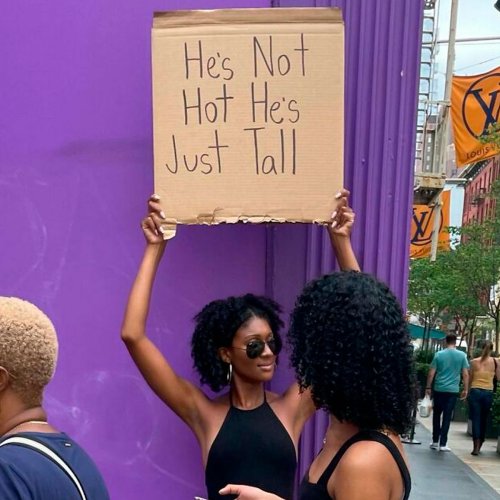 Woman Protests Annoying Everyday Things That Many Of Us Can Relate To (50 Pics)