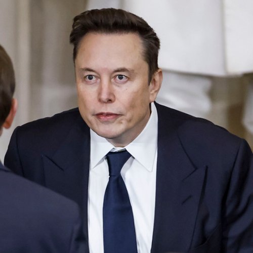 “Like He’s God’s Gift”: Elon Musk Slammed For Reacting To Taylor Swift Body-Shaming Post